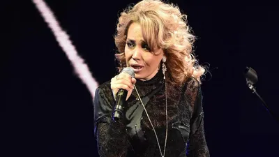 Похудевшая певица Азиза впервые вышла в свет после полугода затворничества  - Страсти