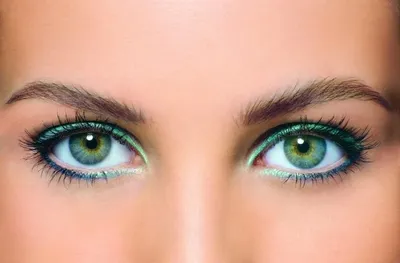 Портрет девушки с зелёными глазами в интернет-магазине Ярмарка Мастеров по  цене 4990 ₽ – N4EOCRU | Картины, Москва - доставка по России