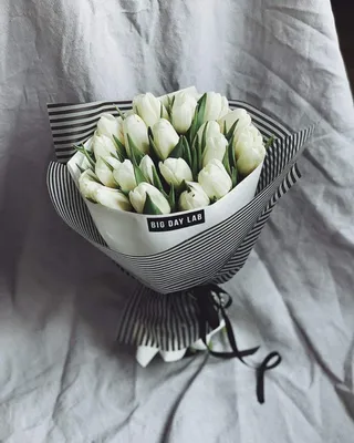 Заказать букет 15 белых тюльпанов в Киеве