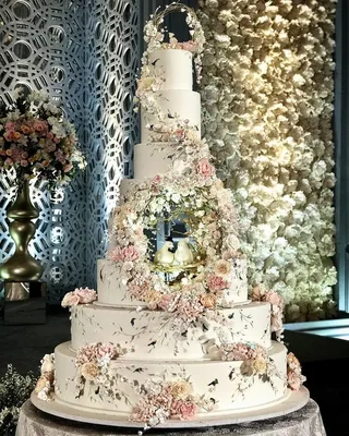 Невероятные свадебные торты, созданные семейной кондитерской Le Novelle  Cake | Wedding cake decorations, Huge wedding cakes, Beautiful wedding cakes