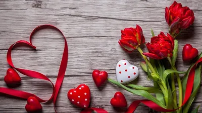 Самые романтичные поздравления с Днем Святого Валентина в стихах и СМС -  Толк 14.02.2022