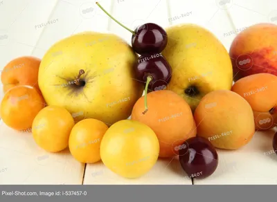 Спелые яркие фрукты как фон крупным планом ArtWall