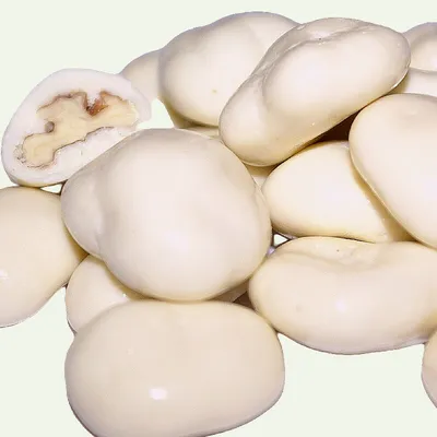 Вафли Kinder Bueno White в белом шоколаде 39 г - купить с доставкой в  Ростове-на-Дону - STORUM