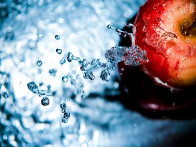 Скачать обои вода, фрукты, яблоки, water, fruit разрешение 1152x864 #3476