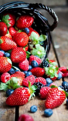Обои еда, фрукты, лето, ягоды, клубника, малина, ежевика, корзинка, food,  fruit, summer, berries, strawberry, raspberry, blackberry, b… | Food,  Fruit, Fruit and veg