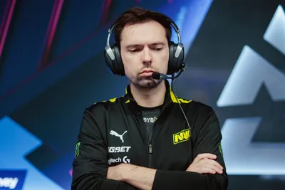 Looking for a coach to work with English-speaking NAVI Junior CS:GO roster  - Natus Vincere