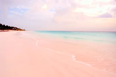Самый красивый пляж Кубы и один из самых красивых пляжей мира 🔥 Осторожно!  В карусели очень много пляжной эстетики😍💙 Хотели бы тут… | Instagram