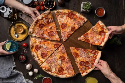 Как правильно есть пиццу - Правила этикета