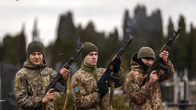 Минобороны России: Солдаты Украины бросают позиции и оружие и бегут