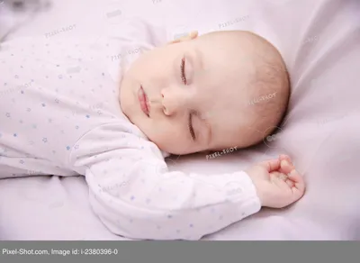 Японский Спящий Ребенок — стоковые фотографии и другие картинки  Вертикальный - Вертикальный, Выше пояса, Кровать - iStock