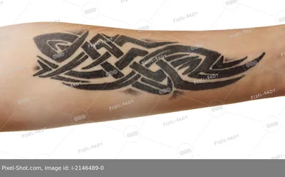 эскиз татуировки веточка цветочка черным на белом фоне Stock Vector | Adobe  Stock