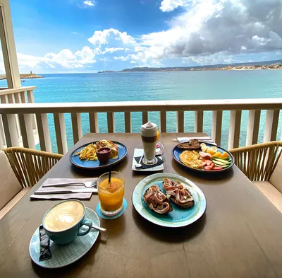 Картина по номерам \"Завтрак у моря\"