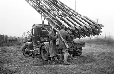 75-я годовщина Великой Победы - Реактивная установка БМ-13 известна в  народе как «Катюша». Мощнейшее оружие Красной Армии – без неё не обошлось  ни одно значимое сражение. Её использовали для уничтожения живой силы