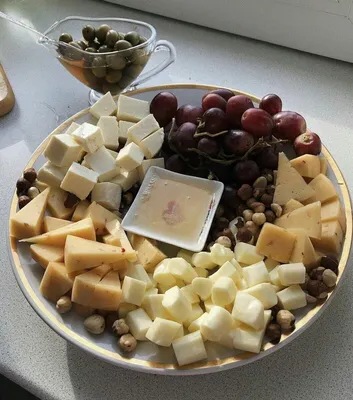 Красивая нарезка сыра 🧀 - рецепт автора Лариса 🌺🥣