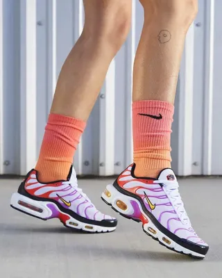 Кроссовки Nike Air Jordan 1 Mid женские кожаные (ID#1324887415), цена: 1370  ₴, купить на Prom.ua