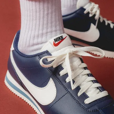 Оригинальные кроссовки Nike Cortez Basic (819719-100) купить по цене 1 749  грн в Киеве, заказать в интернет-магазине Brooklynstore