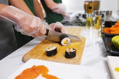 В Беларуси открылся суши бар под названием «ПёсДаЛис»