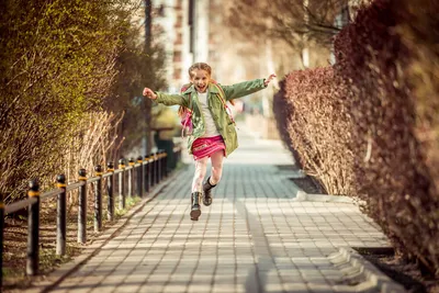 Как одеть ребенка весной: ваши дети одеты по погоде сегодня? - блог  Диномама.ру