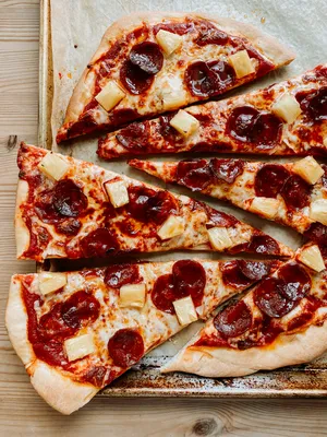 Пицца Пепперони классическая охлажденная для запекания 25см 330г купить c  доставкой на дом в интернет-магазине КуулКлевер