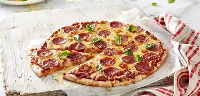 Пицца Пепперони в домашних условиях классическая рецепт фото пошагово и  видео - 1000.menu