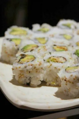9 лучших вариантов для заказа суши с доставкой на дом из московских  ресторанов | Рестораны | Time Out