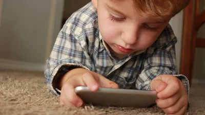 Сколько часов в день ребенку можно пользоваться смартфоном: 08 декабря  2022, 02:22 - новости на Tengrinews.kz