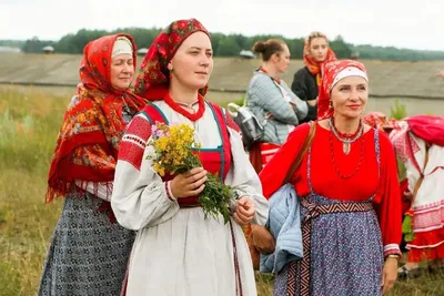 Русские — происхождение народа, где и как живут, традиции, одежда, кухня