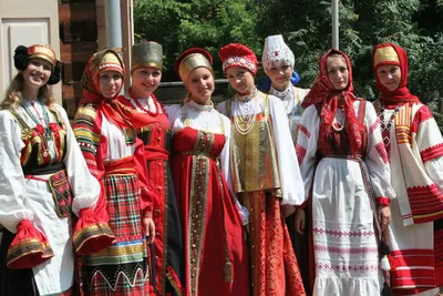 Русские народные костюмы для танцев и пения Брянской губернии — купить по  низкой цене на Яндекс Маркете