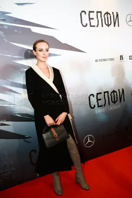 Актриса Северия Янушаускайте поразила своим платьем с открытой попой