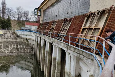 Дамба, перекрывающая воду в оккупированный Крым, разрушается – почему за 7  лет так и не достроили новую