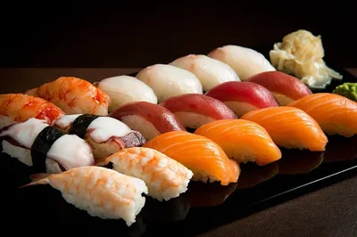 Чем отличаются суши и роллы? Основные отличия, виды и состав суши и роллов