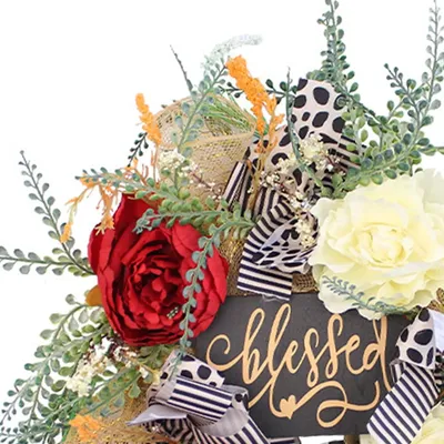 цветы,букет,красный букет,кольца,кольца на букете,свадебный букет,свадьба  Stock Photo | Adobe Stock