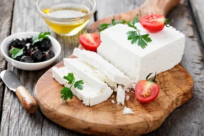Греческий рассольный сыр ФЕТА — очень нежный, а его впечатляющий аромат  обусловлен большим разнообразием дикорастущих трав, которыми… | Instagram