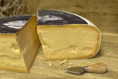 Сыр твердый «Савушкин» Сапфир, 50 %, 1 кг купить в Минске: недорого в  интернет-магазине Едоставка