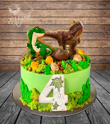 Торт с динозаврами без глютена и лактозы