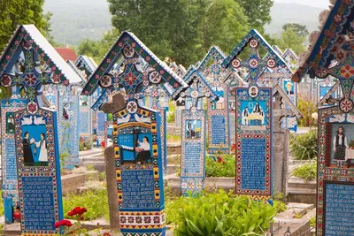 Веселое кладбище (Чимитирул Весел) в Сапанте - стоит увидеть каждому  путешественнику