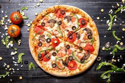 четыре четверти разных видов пиццы в одной Фото Фон И картинка для  бесплатной загрузки - Pngtree
