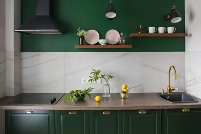 Зеленая кухня в интерьере 🦚 | Мебель на заказ. Москва | Дзен