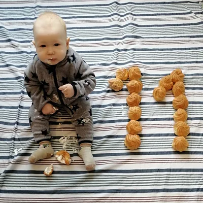 11 месяцев ребенку поздравления мальчику картинки прикольные