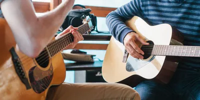 Как строить аккорды на гитаре? Пошаговое обучение – GuitarMaestro.ru