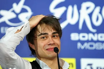 Файл:Alexander Rybak at the Eurovision press conference.jpg — Википедия