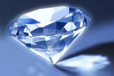 В 2019 году в Якутии был найден алмаз-матрешка, внутри которого  перемещается еще один алмаз