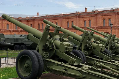Смоленская газета - Кадры боевой работы российской артиллерии в зоне СВО