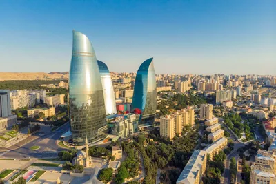Пламя возвышается 9-ого марта в Азербайджане, Баку Стоковое Фото -  изображение насчитывающей сталь, сумрак: 47330280