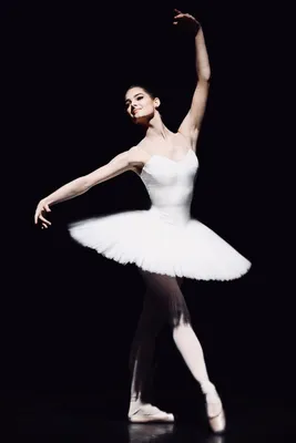 Балерина Элеонора Севенард о классике, любви и карьере в Большом театре |  Vogue Russia