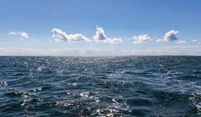 Балтийское море с летательным аппаратом Стоковое Фото - изображение  насчитывающей обои, цветасто: 158842578
