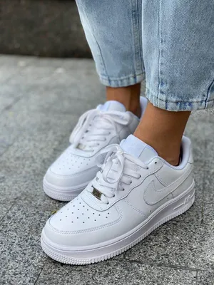 Женские кроссовки Nike WMNS Air Force 1 Mid `07 LE (366731-100) оригинал -  купить по цене 4190 руб в интернет-магазине Streetball