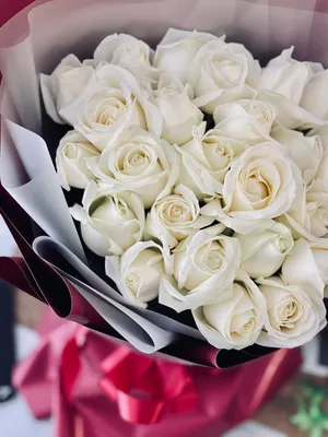 Белые розы Эквадор (от 11шт) доставка в Улан-Удэ | Цветочная лавка