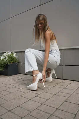 x21-4 Туфли на шпильке с платформой белые лакированные: модные, низкие  цены, качественные материалы.