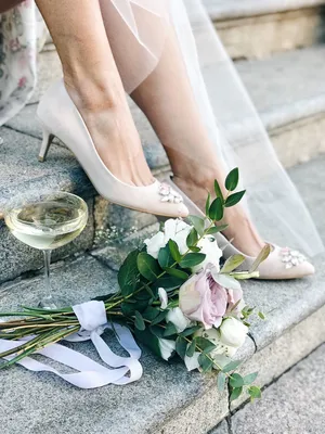 Туфли лодочки белые — купить в Санкт-Петербурге в салоне недорогих  свадебных аксессуаров